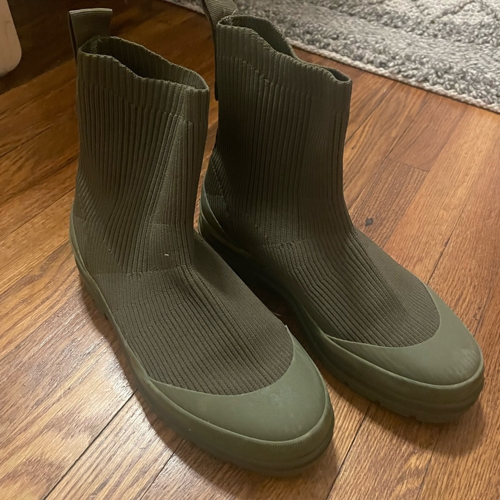 Everlane Olive Green Knit Rain Boots